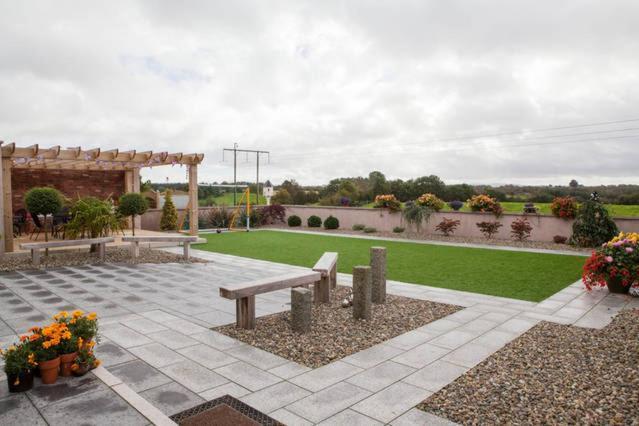Arvalee Retreat With Outdoor Hottub Bed & Breakfast Omagh Exterior photo