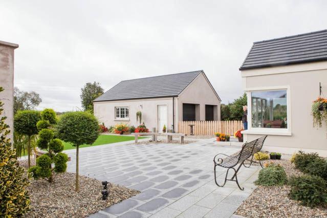 Arvalee Retreat With Outdoor Hottub Bed & Breakfast Omagh Exterior photo
