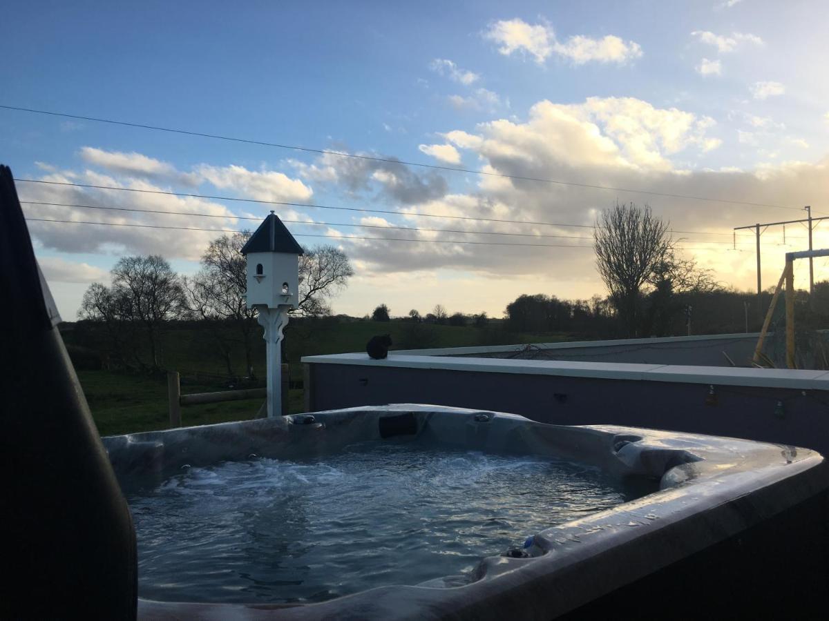 Arvalee Retreat With Outdoor Hottub Bed & Breakfast Omagh Exterior photo